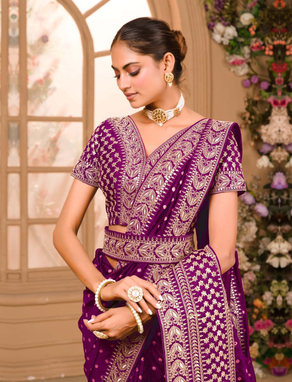 WINE COLOUR ZARI SEQUENCE WORK DESIGNER SAREE WITH BLOUSE - Image 4