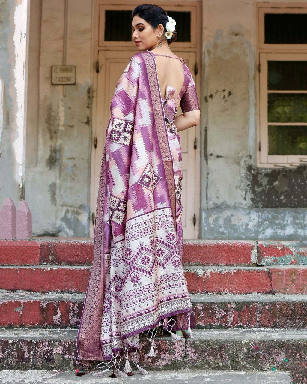 Wine Color Digital Print Dolla Silk Party Wear Ethnic Saree With Blouse - Image 6