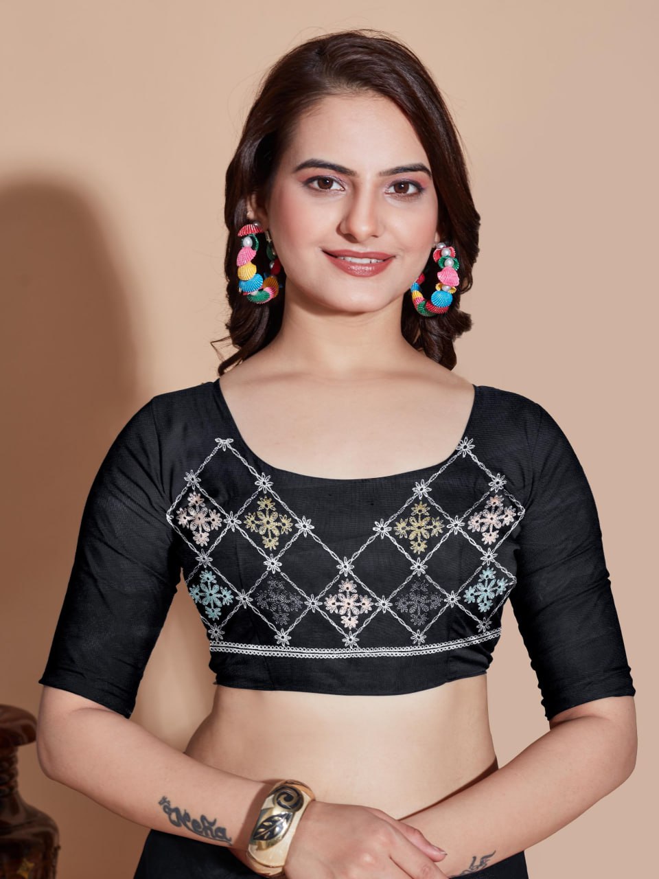 Beautiful Designer Saree on Soft Butterfly Net fabric - Image 3
