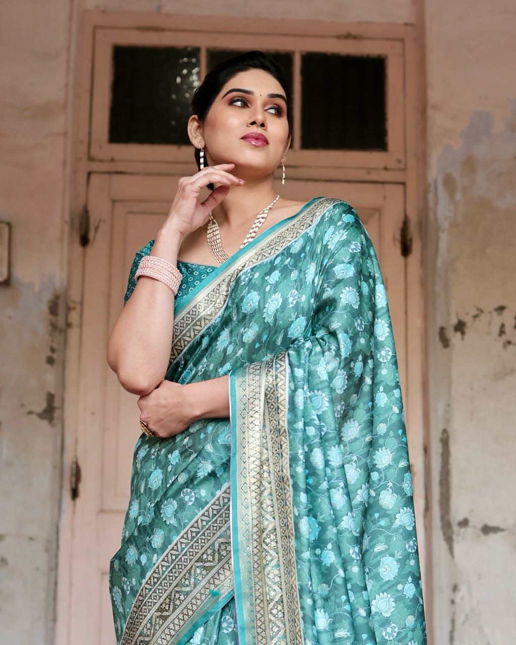 Pure Silk Saree With Digital Print and Blouse in Green Indian Silk Saree