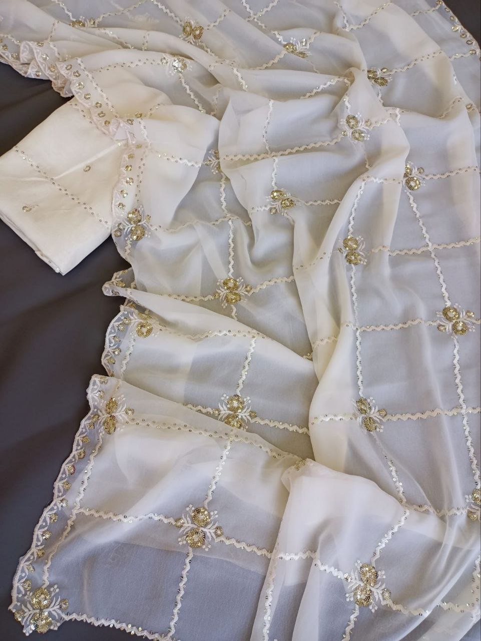 PURE FOX GEORGETTE SAREE WITH CUT WORK - Image 4