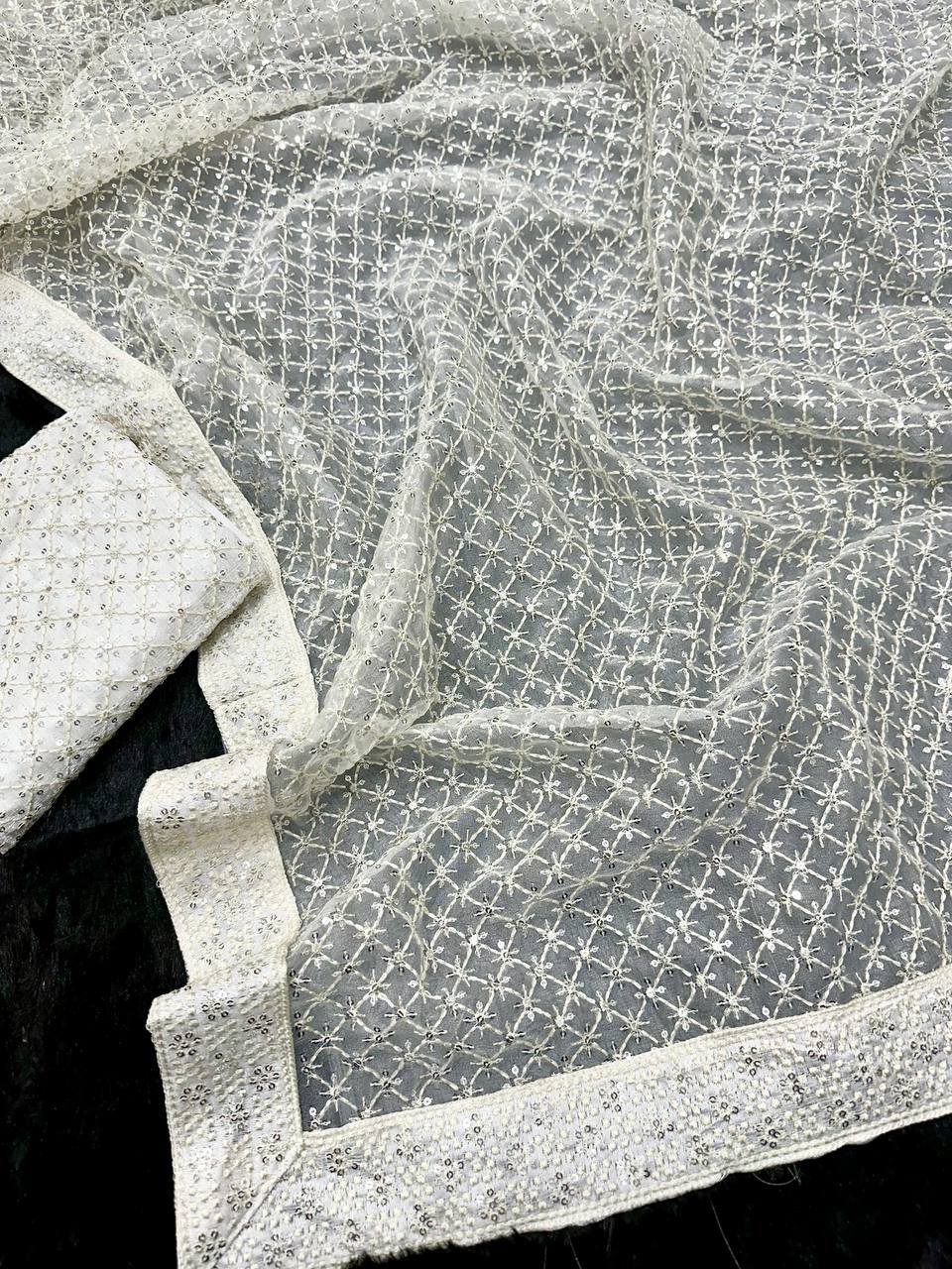 Primium Quality Heavy Soft Organza Saree - Image 5