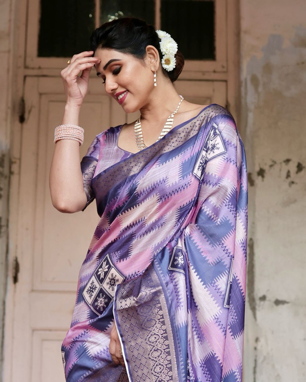 Lavender Peach Digital Print Dolla Silk Party Wear Ethnic Saree With Blouse - Image 2