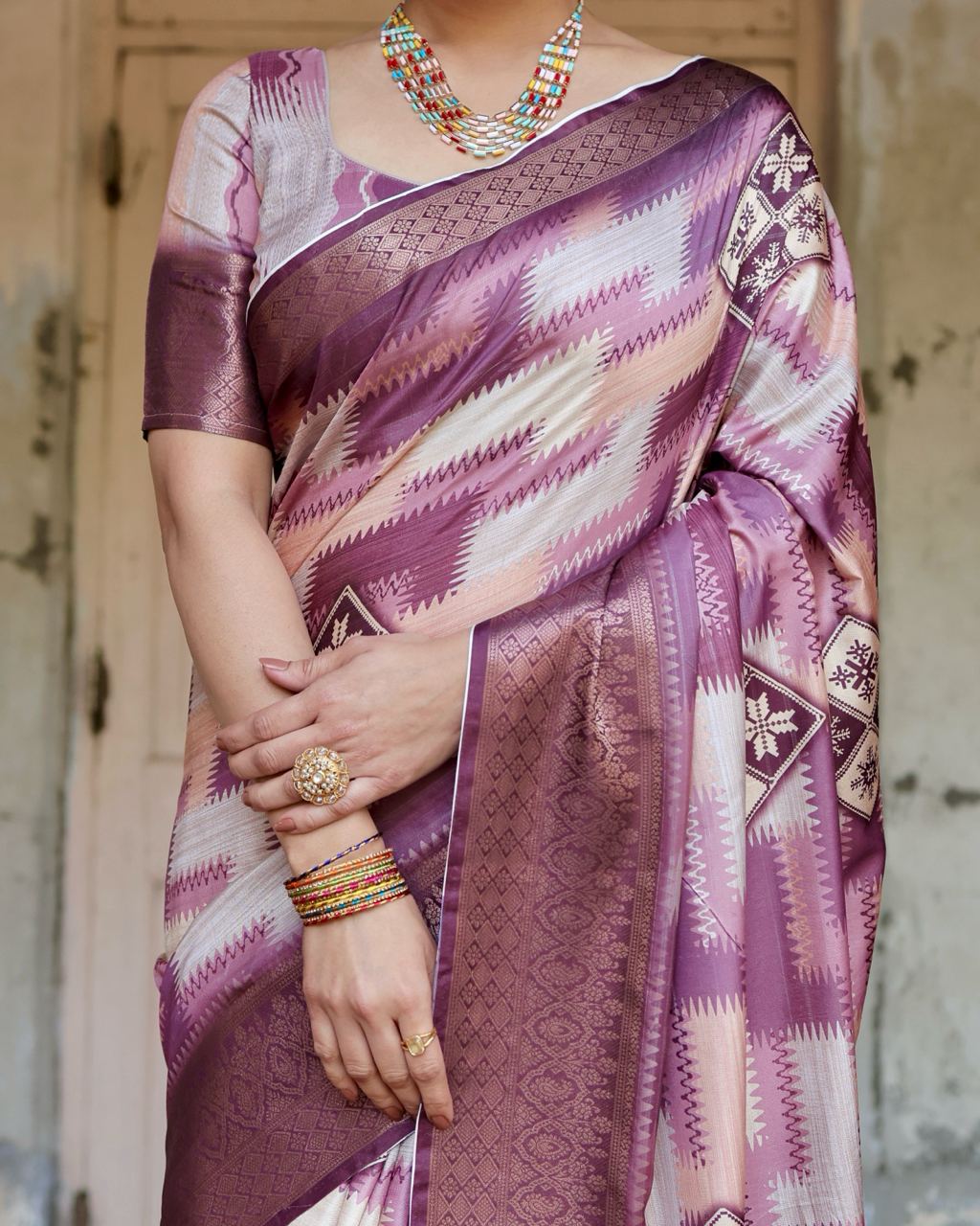 Wine Color Digital Print Dolla Silk Party Wear Ethnic Saree With Blouse - Image 5