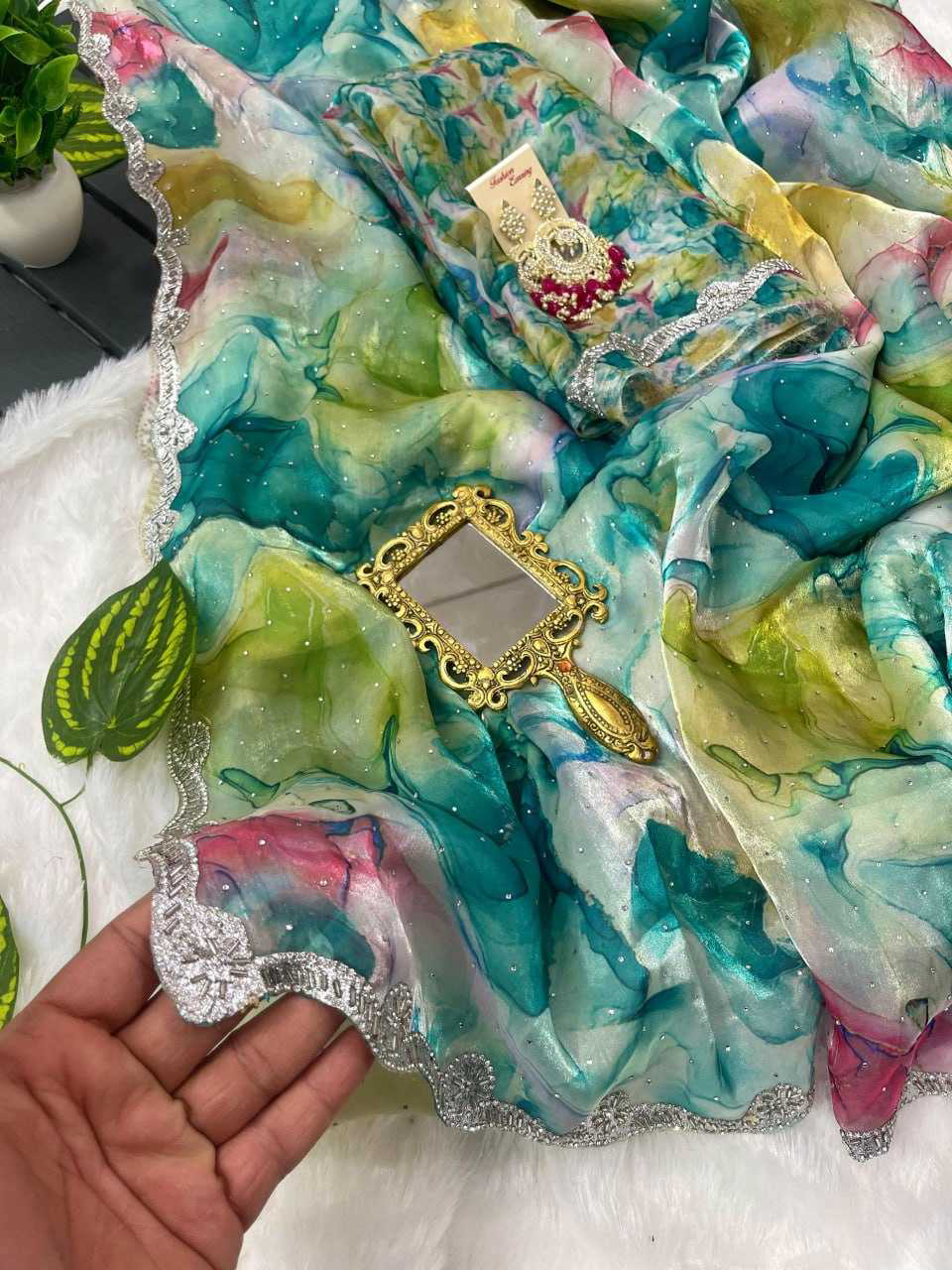 Pure soft zimmy choo silk saree with beautiful prism prints - Image 3