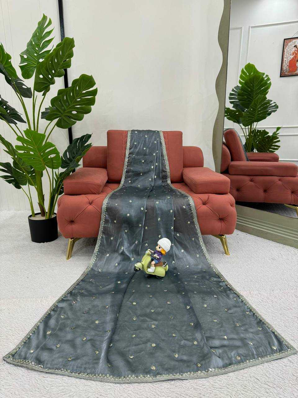 Pastel Gray Shimmery Organza Designer Saree - Image 6