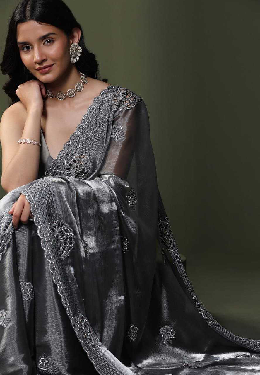 Soft Rich Burberry Silk Fabric Along With Designer Threads C-Pallu Work saree - Image 2