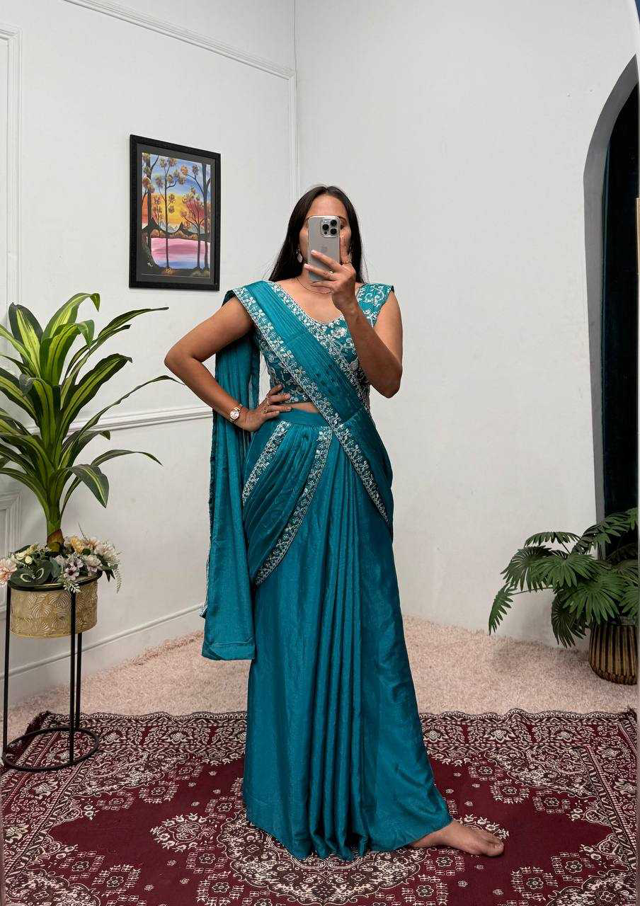 Blue EMBROIDERED LACE BORDER, READY TO WEAR WITH INNER & SHORT PALLU PATTERN - Image 2