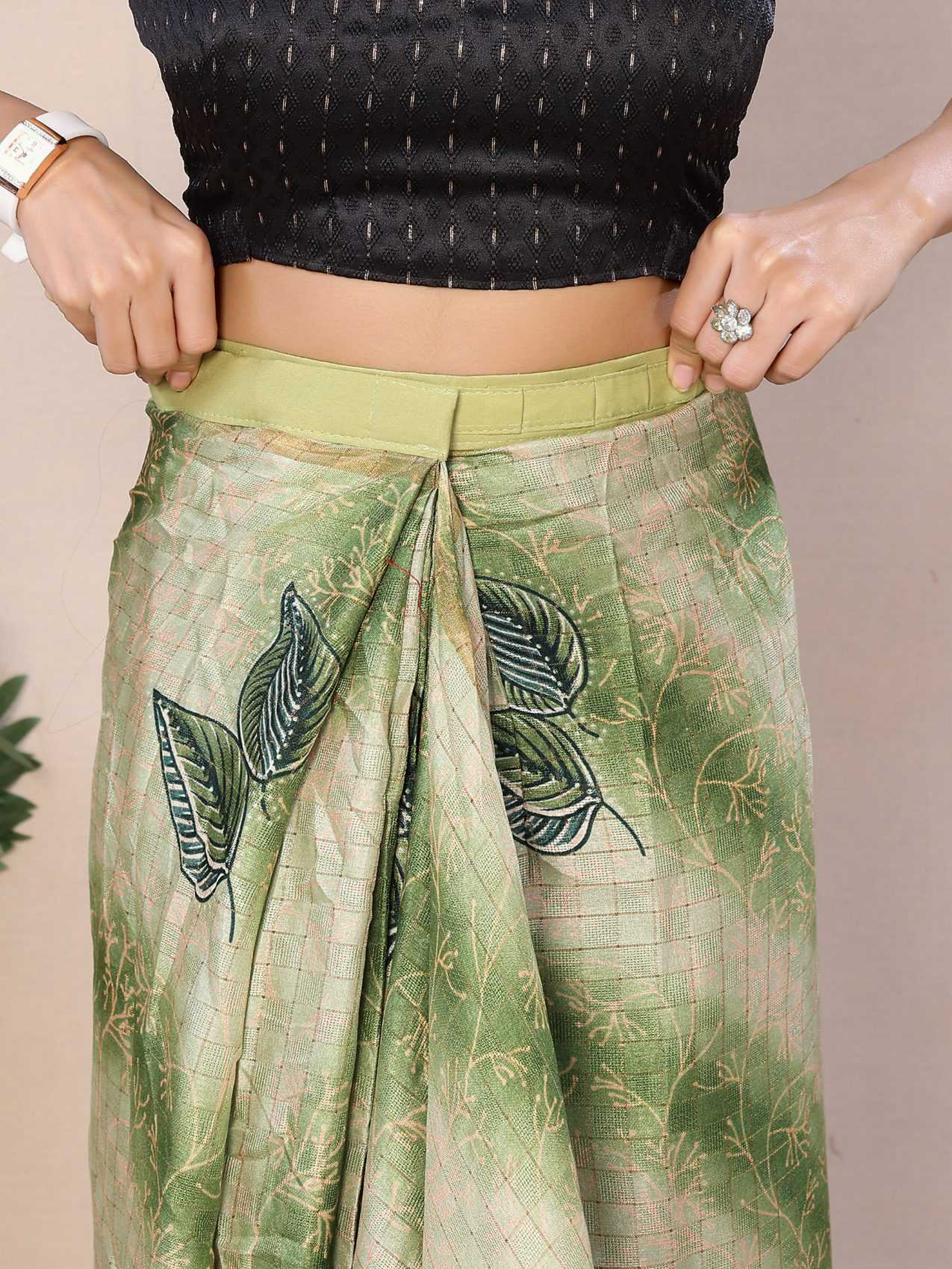 Ready To Wear Printed Silk Saree - Image 4