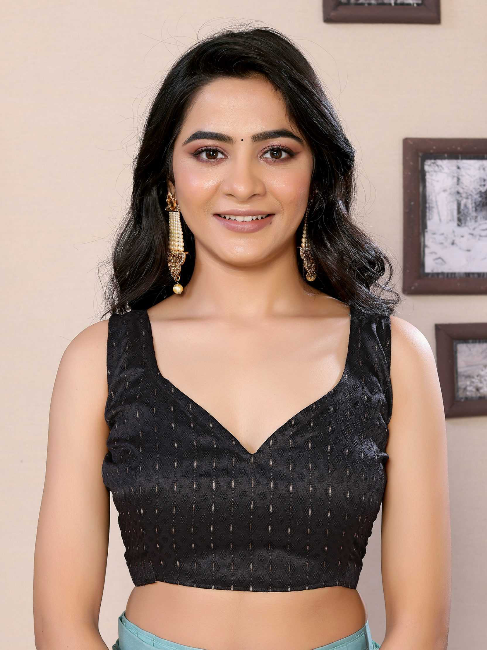 Ready to wear multi plain chiffon saree with woven stripe work - Image 6