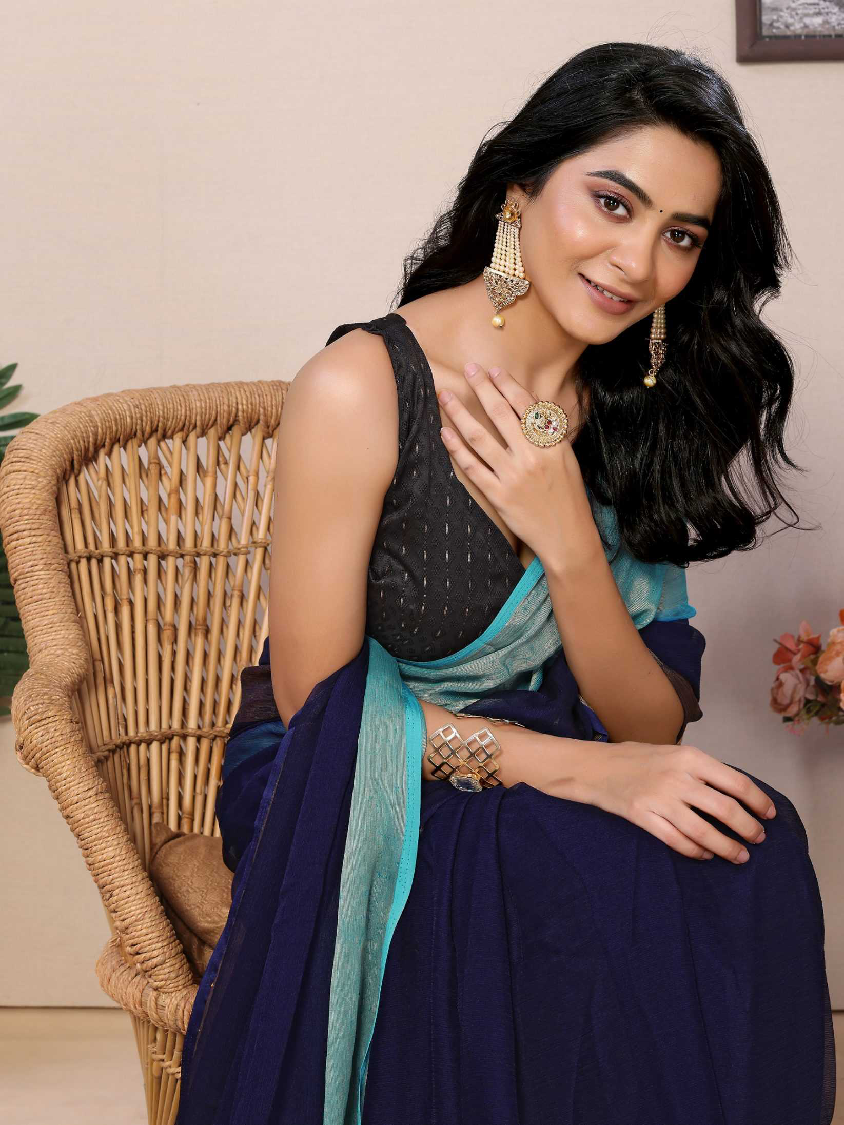 Ready to wear multi plain chiffon saree with woven stripe work - Image 7